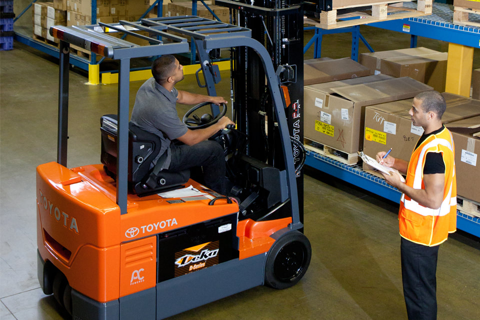 online csa worksafebc forklift lift truck operator training course bc vancouver burnaby delta surrey victoria langley richmond nanaimo