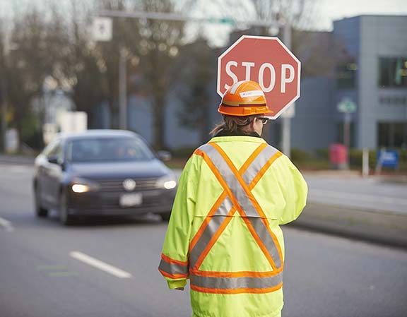 health and safety online traffic control flagging flagger safety training ohs courses bc vancouver surrey burnaby victoria richmond langley delta coquitlam maple ridge abbotsford kelowna